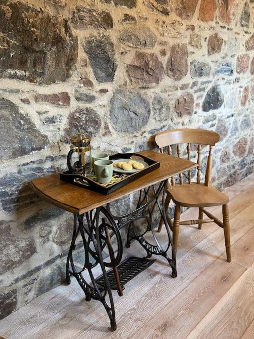 Signalman'S Cottage In Clachnaharry South Kessock Exterior foto